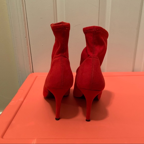 Red heel boots - Picture 5 of 6